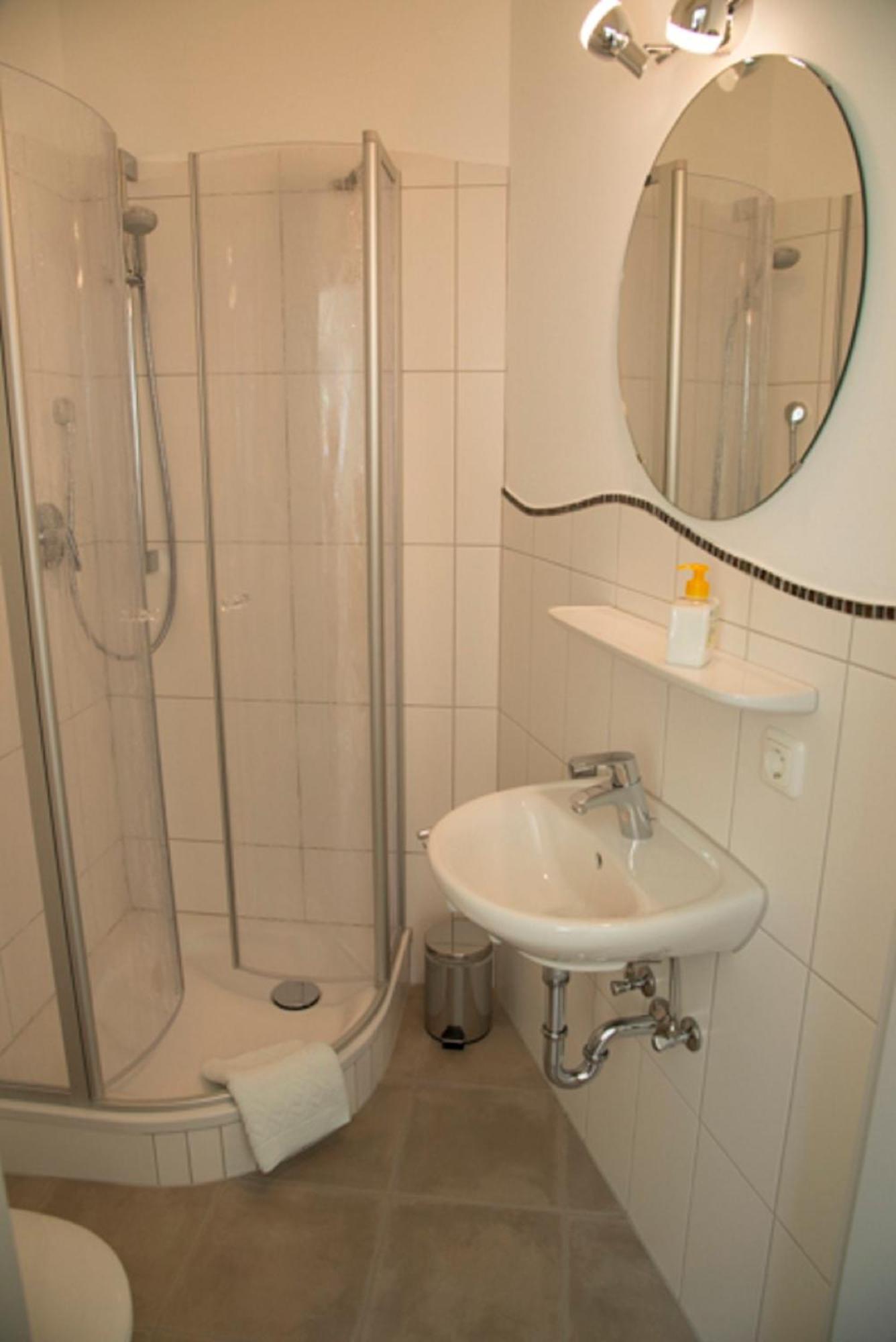 Pension Jederzeit Wallersdorf Екстер'єр фото