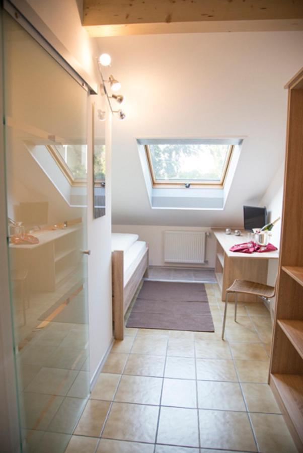 Pension Jederzeit Wallersdorf Екстер'єр фото